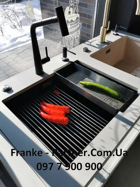 Кухонна мийка Franke KUBUS 2 KNG 110-52 (125.0517.046) гранітна - монтаж під стільницю - колір Білий - (коландер та килимок Rollmat у комплекті) 125.0517.046 фото