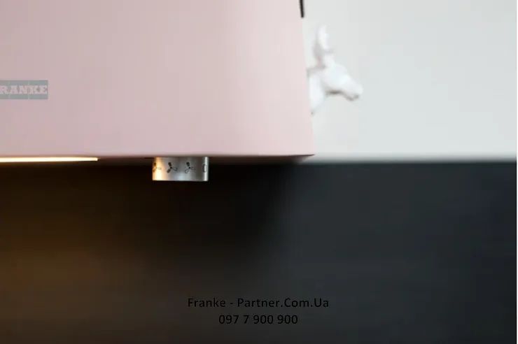 Кухонна витяжка Franke Smart Deco FSMD 508 RS (335.0530.201) рожевого кольору настінний монтаж, 50 см 335.0530.201 фото