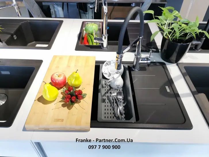 Кухонна мийка Franke Basis BFG 611-62 (114.0272.599) гранітна - врізна - оборотна - колір Білий 114.0272.599 фото